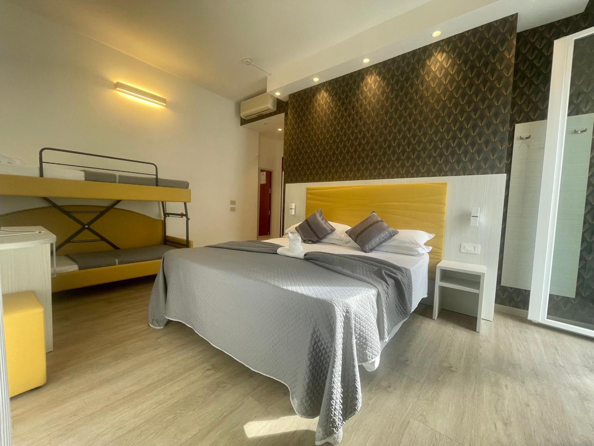 Hotel Eiffel Rimini Zewnętrze zdjęcie